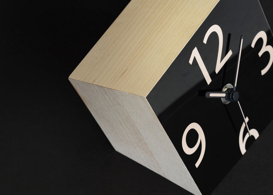 Smaller_GRAVITY_5_front